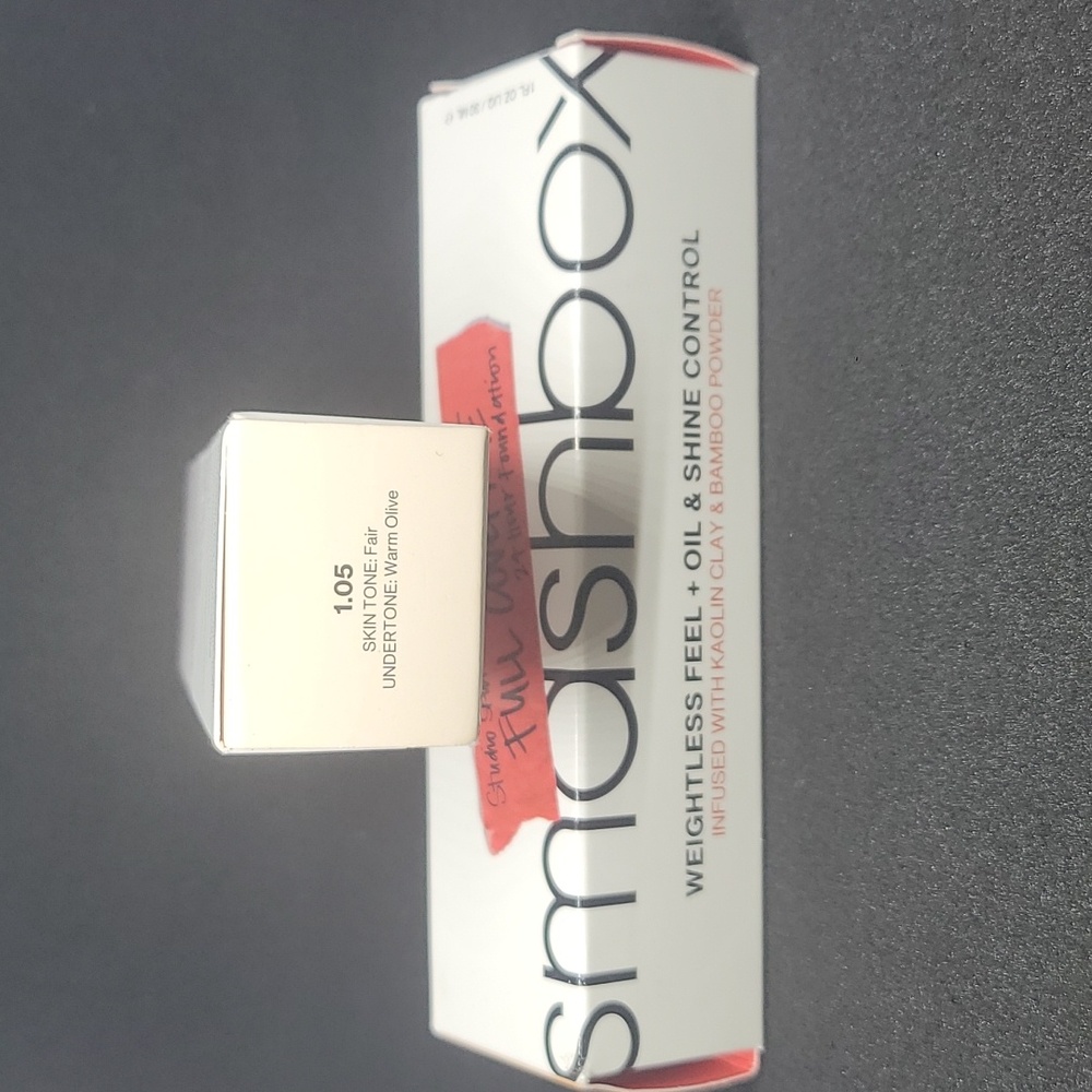 Smashbox Full Coverage Hour Foundation